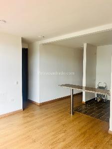 Apartamento en venta en Milla De Oro Al Lado Del Centro Comercial Fontanar, Chía · foto 3 de 18