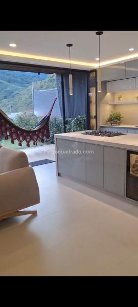 2BR/4BA Apartment with Smart Home, Fireplace & Garden in El Carmen - 4