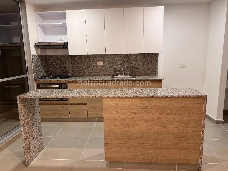 2BR Apartment for Rent in Loma del Barro - 2