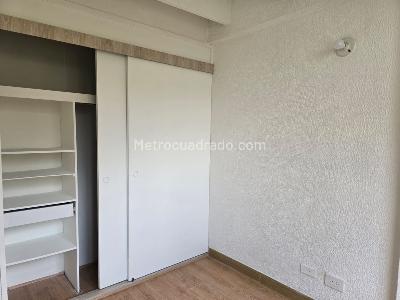 Apartamento en venta en Toberin Orquideas, Bogotá · foto 8 de 17