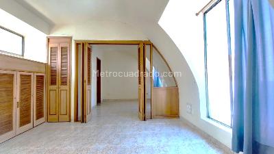 Apartaestudio en venta en Alfonso Lopez, Bogotá, 33 m² · foto 2 de 14