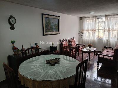 Casa en venta en Gustavo Restrepo, Bogotá · foto 3 de 20