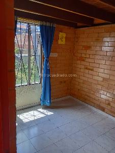 Casa de 3 alcobas en venta en Juan Rey, Bogotá, 31 m² · foto 3 de 13