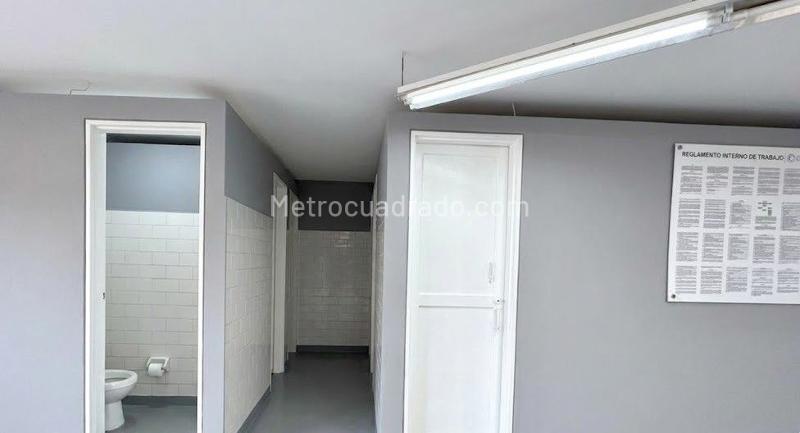 Bodega en Arriendo, BARRIO COLOMBIA   Suroriente, Medellín – další
