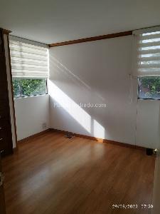 Apartamento de 3 alcobas en venta en Hayuelos Capellania, Bogotá, 63 m² · foto 7 de 13