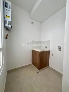 Apartamento de 3 alcobas en venta en Varsovia Conjunto Bosque San Angel, Ibagué, 90 m² · foto 4 de 20