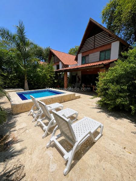 4BR House in Santa Lucía (116 m²)