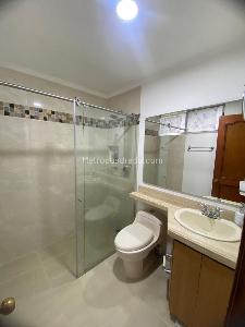 Apartaestudio en venta en El Poblado, Medellín, 39 m² · foto 5 de 7