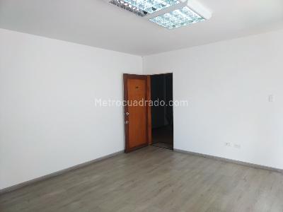 Oficina en Arriendo, CHICO NAVARRA Zona Urbana, Bogotá D.C.