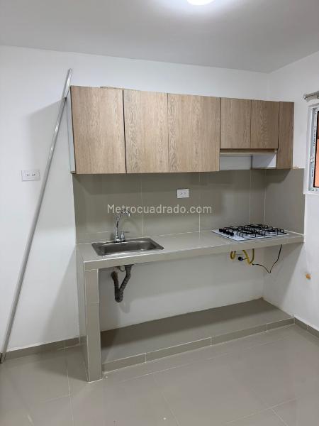 Apartamento en Arriendo, MEJORAS PUBLICAS   Centro, Bucaramanga - Widok 3