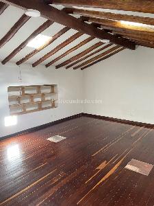 Apartaestudio en arriendo en La Candelaria Centro, Bogotá, 55 m² · foto 3 de 14