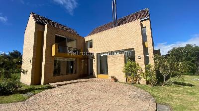 Casa de 5 alcobas en venta en Condominio Sikasue, La Calera · foto 6 de 20