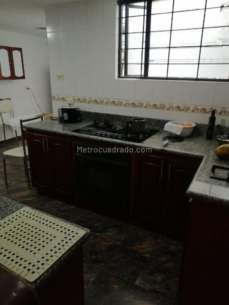 Apartamento en Venta, SANTA BARBARA CENTRAL Santa Bárbara, Bogotá D.C. - Więcej