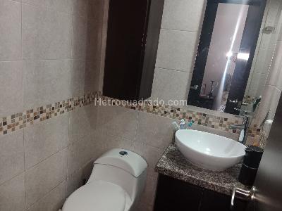 Apartamento en venta en Britalia, Bogotá · foto 6 de 18