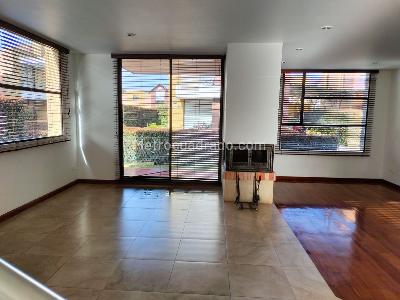 Casa de 3 alcobas en venta en Chalets De Cajica, Cajicá, 239 m² · foto 4 de 20