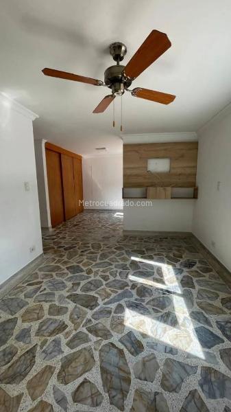 Apartamento en Arriendo, LAURELES Zona Urbana , Medellín - Widok 3
