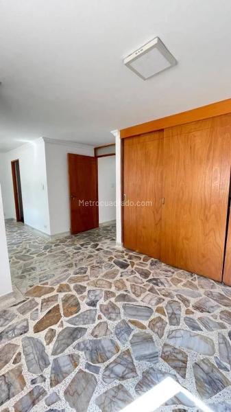 Apartamento en Arriendo, LAURELES Zona Urbana , Medellín - Widok 6