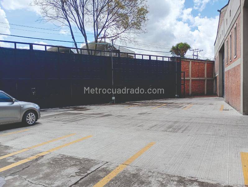 Bodega en Arriendo, ALQUERIA LA FRAGUA   Kennedy, Bogotá D.C. - Widok 3