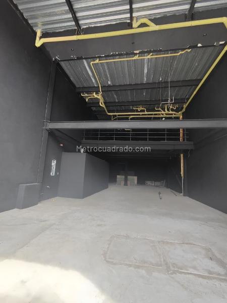Local Comercial en Arriendo, ANDINO EL RETIRO   Zona Urbana, Bogotá D.C. - Widok 2