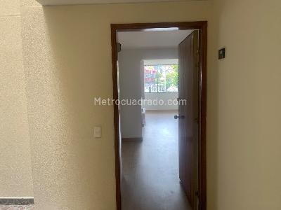 Apartamento de 3 alcobas en venta en Niza Puente Largo, Bogotá, 119 m² · foto 3 de 19