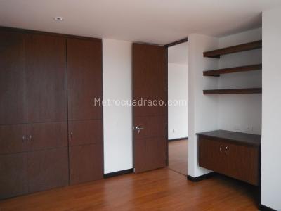 Apartamento de 4 alcobas en venta en Colina Picasso, Bogotá, 134 m² · foto 11 de 20