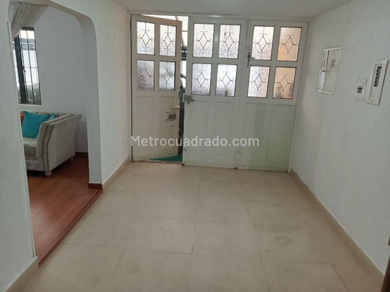 Casa en Arriendo, LA FLORESTA NORTE   Zona Urbana, Bogotá D.C. - More