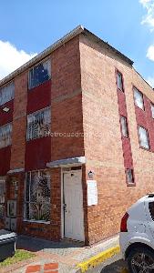 Casa de 3 alcobas en venta en Castilla Bavaria, Bogotá, 68 m² · foto 8 de 10