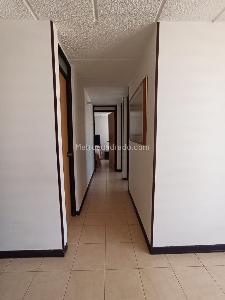 Apartamento de 3 alcobas en venta en Alamos Norte, Bogotá, 56 m² · foto 5 de 10