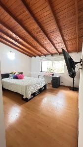 Casa de 4 alcobas en venta en El Poblado, Medellín, 245 m² · foto 10 de 20