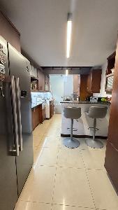 Casa de 4 alcobas en venta en El Poblado, Medellín, 245 m² · foto 14 de 20