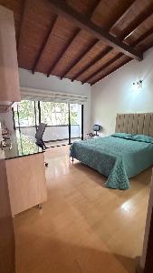 Casa de 4 alcobas en venta en El Poblado, Medellín, 245 m² · foto 9 de 20