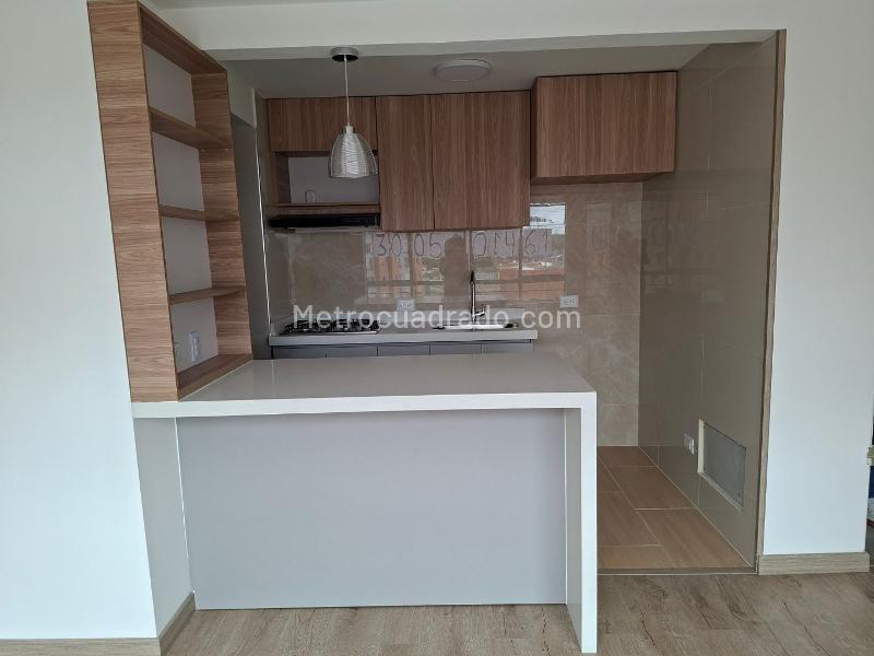 Piso – Bogotá, Lagos de Torca - Los Lagos, Localidad Suba - Más