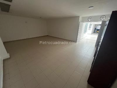 Casa de 5 alcobas en arriendo en Normandia Occidental, Bogotá, 360 m² · foto 10 de 20