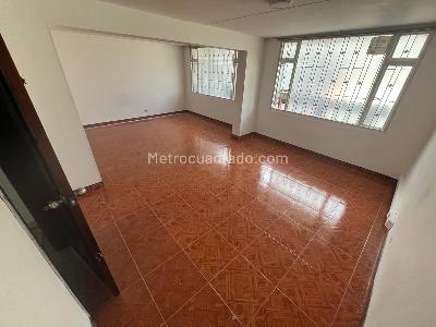Casa de 5 alcobas en arriendo en Normandia Occidental, Bogotá, 360 m² · foto 13 de 20