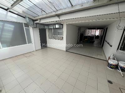 Casa de 5 alcobas en arriendo en Normandia Occidental, Bogotá, 360 m² · foto 8 de 20