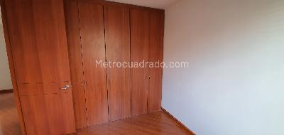 Apartamento de 3 alcobas en arriendo en Cedro Narvaez Usaquen, Bogotá, 88 m² · foto 4 de 18