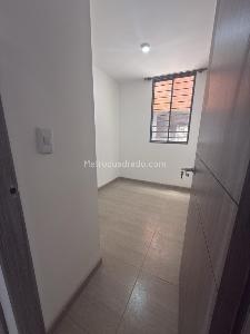 Apartamento en venta en Granjas Del Dorado, Bogotá · foto 5 de 11