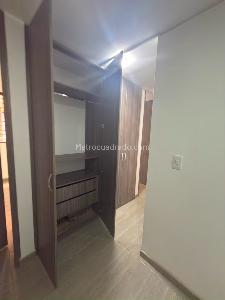 Apartamento en venta en Granjas Del Dorado, Bogotá · foto 7 de 11