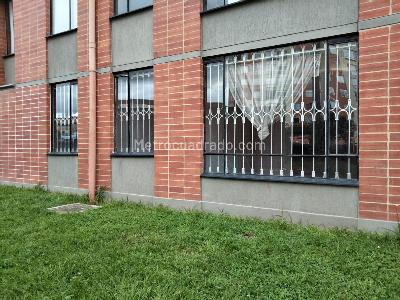 Apartamento de 3 alcobas en venta en Suba San Andres, Bogotá, 51 m² · foto 1 de 12