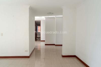 Apartamento de 3 alcobas en venta en Americas Hipotecho, Bogotá, 74 m² · foto 5 de 17