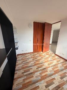 Apartamento de 3 alcobas en venta en Americas Hipotecho, Bogotá, 74 m² · foto 8 de 17