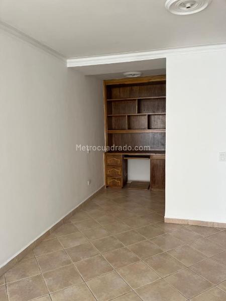 Piso – Medellín - Más