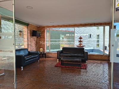 Apartamento de 3 alcobas en venta en Toberin Orquideas, Bogotá, 80 m² · foto 18 de 19