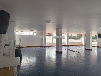 Apartamento de 3 alcobas en venta en Toberin Orquideas, Bogotá, 80 m² · foto 4 de 19