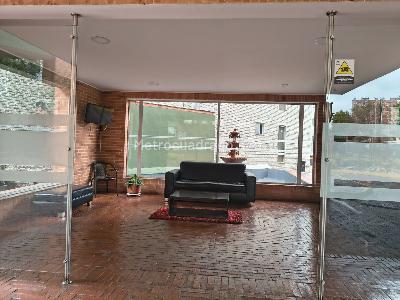 Apartamento de 3 alcobas en venta en Toberin Orquideas, Bogotá, 80 m² · foto 6 de 19