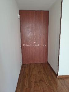Apartamento de 3 alcobas en venta en Toberin Orquideas, Bogotá, 80 m² · foto 8 de 19