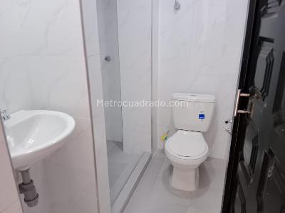 Casa de 5 alcobas en venta en La Gloria, Bogotá, 280 m² · foto 10 de 18
