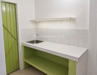 Casa de 5 alcobas en venta en Laureles, Bogotá, 250 m² · foto 13 de 15