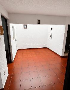 Casa de 5 alcobas en venta en Laureles, Bogotá, 250 m² · foto 7 de 15
