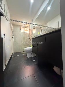 Apartamento de 3 alcobas en venta en Santa Barbara Occidental, Bogotá, 151 m² · foto 14 de 16